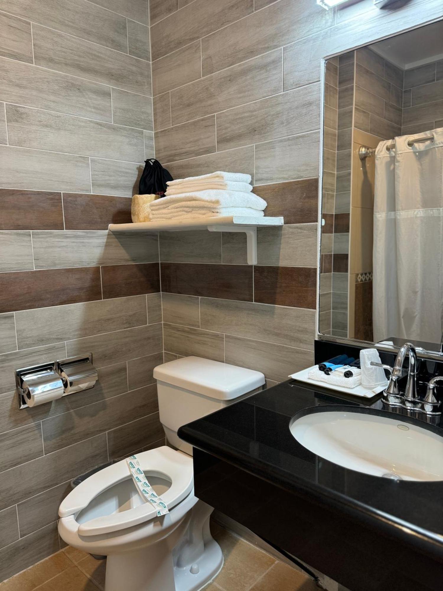 Garden Suite Hotel And Resort Лос-Анджелес Экстерьер фото